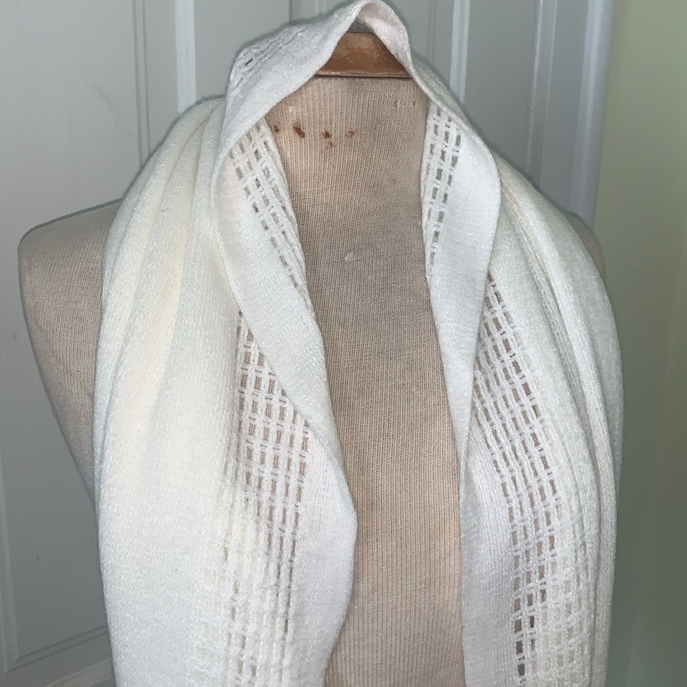 Calvin Klein Cream Soft Acrylic Knit Infinity Scarf Open & Solid Knit Pattern